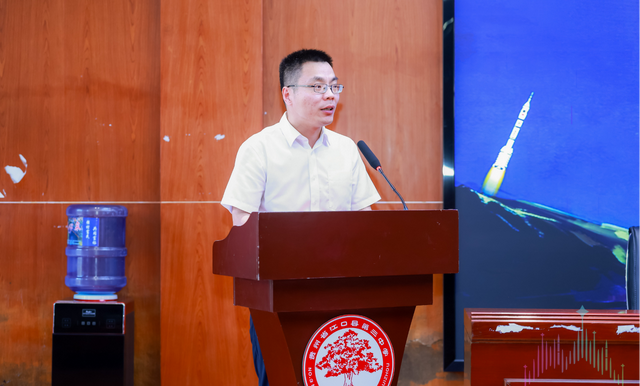 火箭发射、无人机试飞，江口三中学生沉浸式体验航天科普