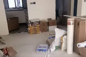 收了钱却停工？80多户业主住宅装修烂尾，预付款去哪了？图片