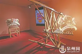 非遗之美碰撞明星创意 威远楼变身“神树空间”图片
