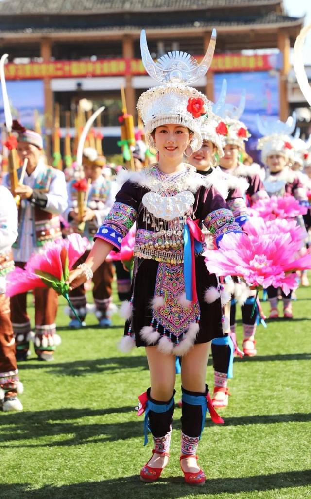 多图+多视频，直击第二十三届融水芦笙斗马节开幕式→
