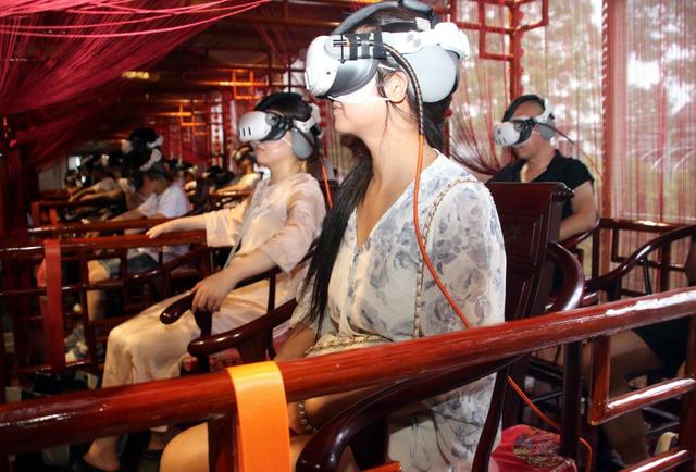 江苏苏州：沉浸式体验VR游拙政园