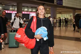 中网｜萨巴伦卡结束希腊假期 抵京备战将冲击年终第一图片