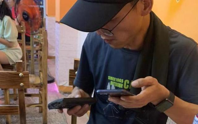 男子除夕夜杀害7个月大侄女案开庭 其弟：庭上与哥哥对视一直流泪，一家人闹僵难以谅解
