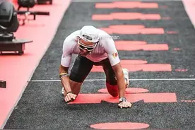 专访｜“铁人”苗浩：从抛弃铁饭碗到亚洲之光，一切只为热爱图片