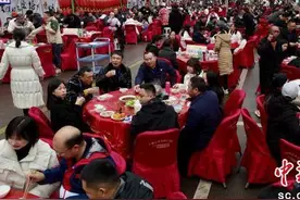 自贡荣县：千人“坝坝全羊宴”热闹开席图片