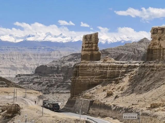 中国“最美”自驾线路，比G318更顶级