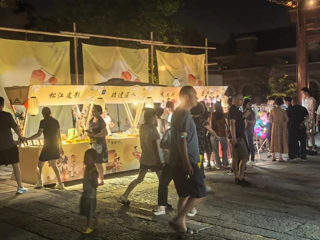 游上海松江 寻上海之根丨逛市集、赏光影、猜灯谜，快带上家人到广富林过节！