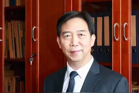 全省教育大会｜电子科技大学中山学院党委书记袁正希：扎根湾区，为区域产业转型升级培养优质应用型人才图片