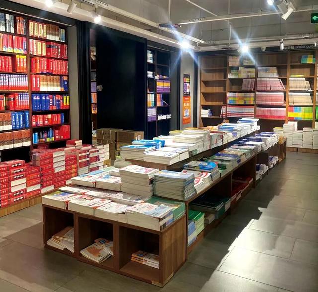 重庆“书店地图”更新了，初冬雨天就适合泡在书香里