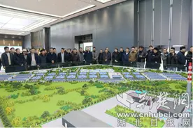 共谋家乡发展 共促乡村振兴——房县开展2025年返乡能人座谈会活动图片