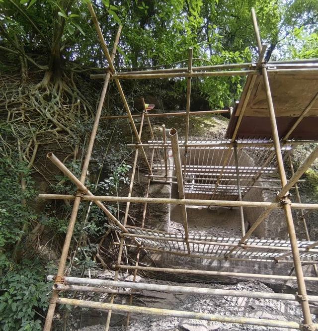 四川安岳一博主回应雕刻“奥特曼石窟”：当时觉得好玩，准备找新工作