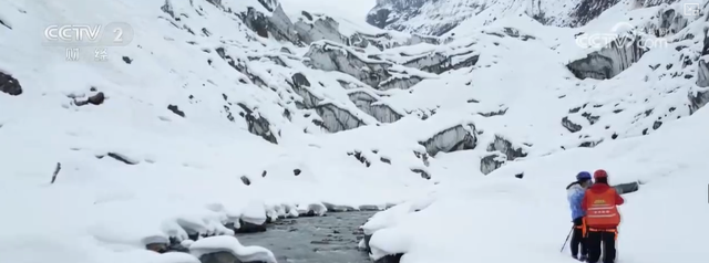 “冰雪+科考”“极寒躺冰” 特色玩法“上新”助力“冷”资源“热力全开”