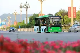 四川雅安：9月26日、27日，雨城区、名山区、经开区19条公交线路免费坐图片