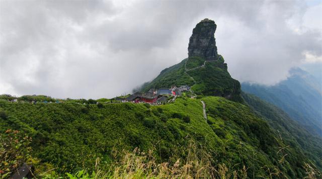 梵净山迎来暑期“清凉游”旺季