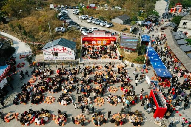 八仙携百年板鸭空降会仙玻璃田！2025 “八仙伴游・会仙板鸭美食圩”12.27-28 盛大开圩！吃仙宴、逛仙市、赚仙票，约起~