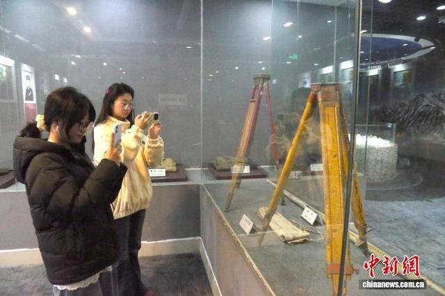 探访青海格尔木将军楼公园