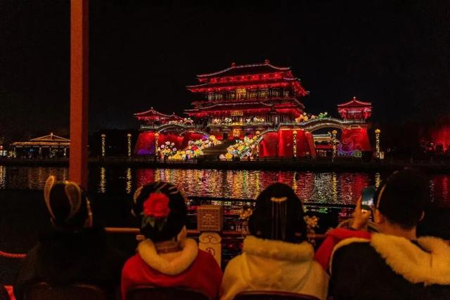 抢！第二波早鸟票来袭，88元畅游长安灯会盛唐光影！