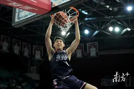 33分大胜山东队，广州龙狮惊艳开启CBA新赛季图片