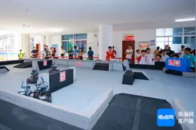海口市第五届“椰青杯”青少年教育机器人创客比赛（决赛）开赛图片