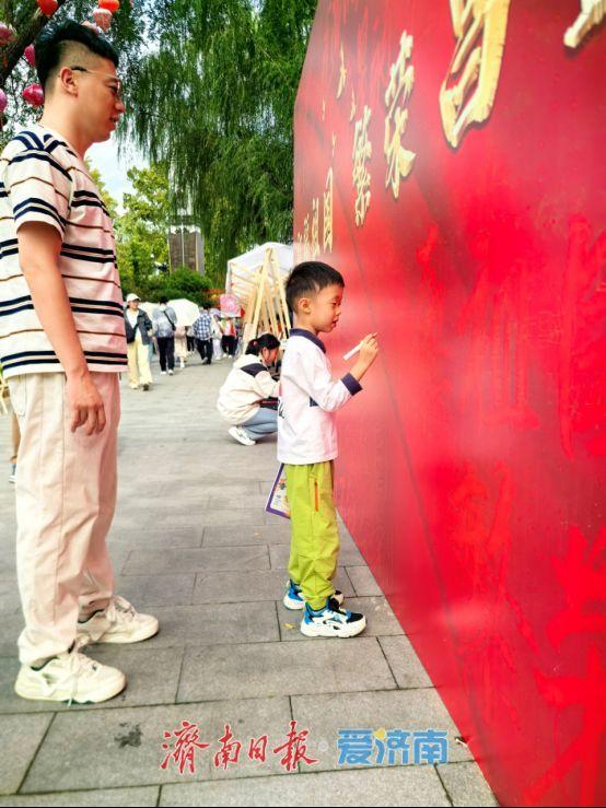 一年四季 泉在济南 | “泉城古韵·非遗新生” 2025济南古城十一文化市集举办