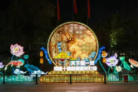 探班！天下第一泉迎春花灯会亮灯时间定啦→图片