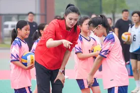 播撒体育“种子” ，体育支教冠军进校园活动在安徽举行图片