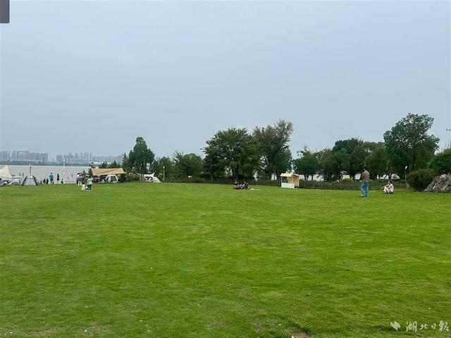 我的长江我的家｜来青山江滩公园拍照、露营
