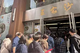 聚焦清明｜青团、春菜迎来销售高峰，“赏花经济”带火餐饮图片