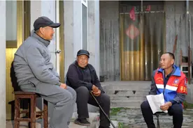 “辣椒之乡”的警务助理，有两把刷子图片
