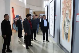 济宁学院举行“儒风雅韵 书画篆刻名家作品展创作交流会”图片