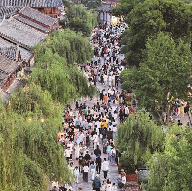 在“闹”与“静”中，读懂丽江古城的诗意