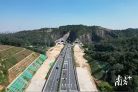全省最大跨径！江鹤高速莲花山隧道预计明年3月贯通图片