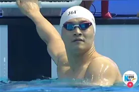 孙杨夺冠一天哭两次！距本人奥运纪录差了近10秒，在国际上还缺乏竞争力图片