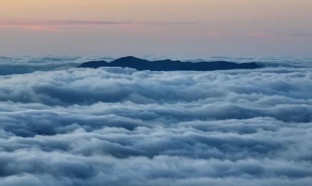 在韭山，我在2700米高空遇见了陇南的浪漫~