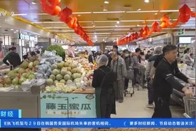 来深圳喝早茶、吃海鲜！广东深圳口岸客流迎高峰，带动消费火热图片