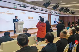 健康快车28年来为24万名贫困和低收入白内障患者开展复明手术图片