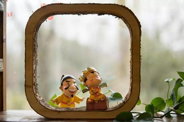 朱元璋玩偶眼睛像美元符号？明孝陵博物馆：系储蓄罐萌化设计