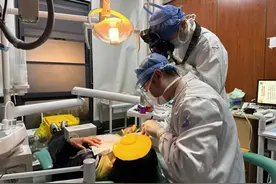 宁波阿姨悔惨：疼得要命！很多人有这习惯！一旦出现无法自愈…图片