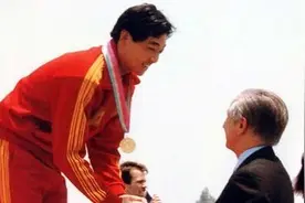 历史上的今天：1984年7月29日，许海峰为中国赢得第一枚奥运会金牌视频封面