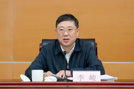 以久久为功的定力抓招商促投资！2025年崇明区投资促进工作会议召开图片
