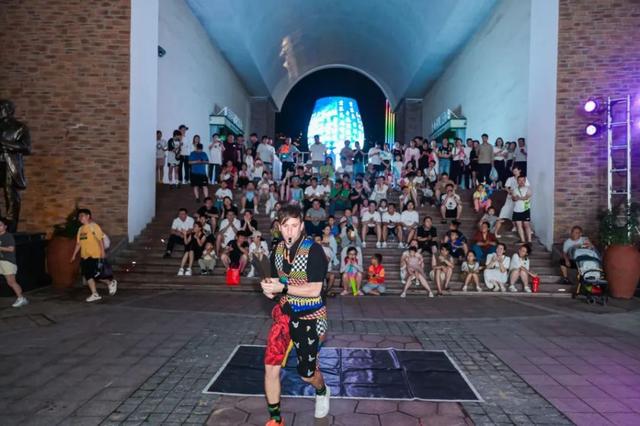 半岛聚焦丨哈酒场地、文艺演出、出行指南、开幕式门票……一文“玩转”青岛国际啤酒节