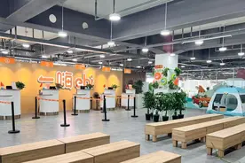 小城旅游、错峰夜游、西北游，五一假期出行热图片