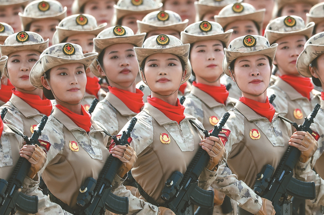 走近民兵方队中的江苏姑娘
