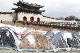 尹锡悦弹劾案悬而未决，谁在焦虑图片
