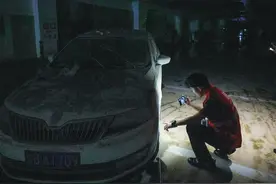 32辆“泡水车”完成定损 三亚人保靠前服务为车主理赔图片