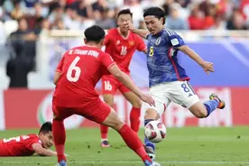 打传控别忘了后防！被越南进两球，亚洲杯首战日本队攻强守弱图片
