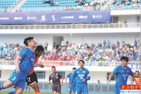 10元门票炒到600元“苏超”观众超中甲图片