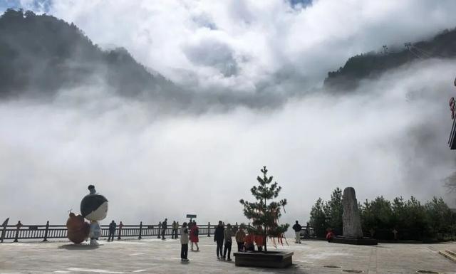 今日重阳 | 登高望远正当时，太白山邀您共赏秋韵雪景，邂逅温泉暖意