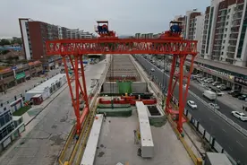 青岛地铁9号线首座装配式车站开始拼装图片