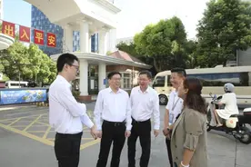 市规划资源局深入调研宝山跨区共建“十五分钟社区生活圈”工作情况图片